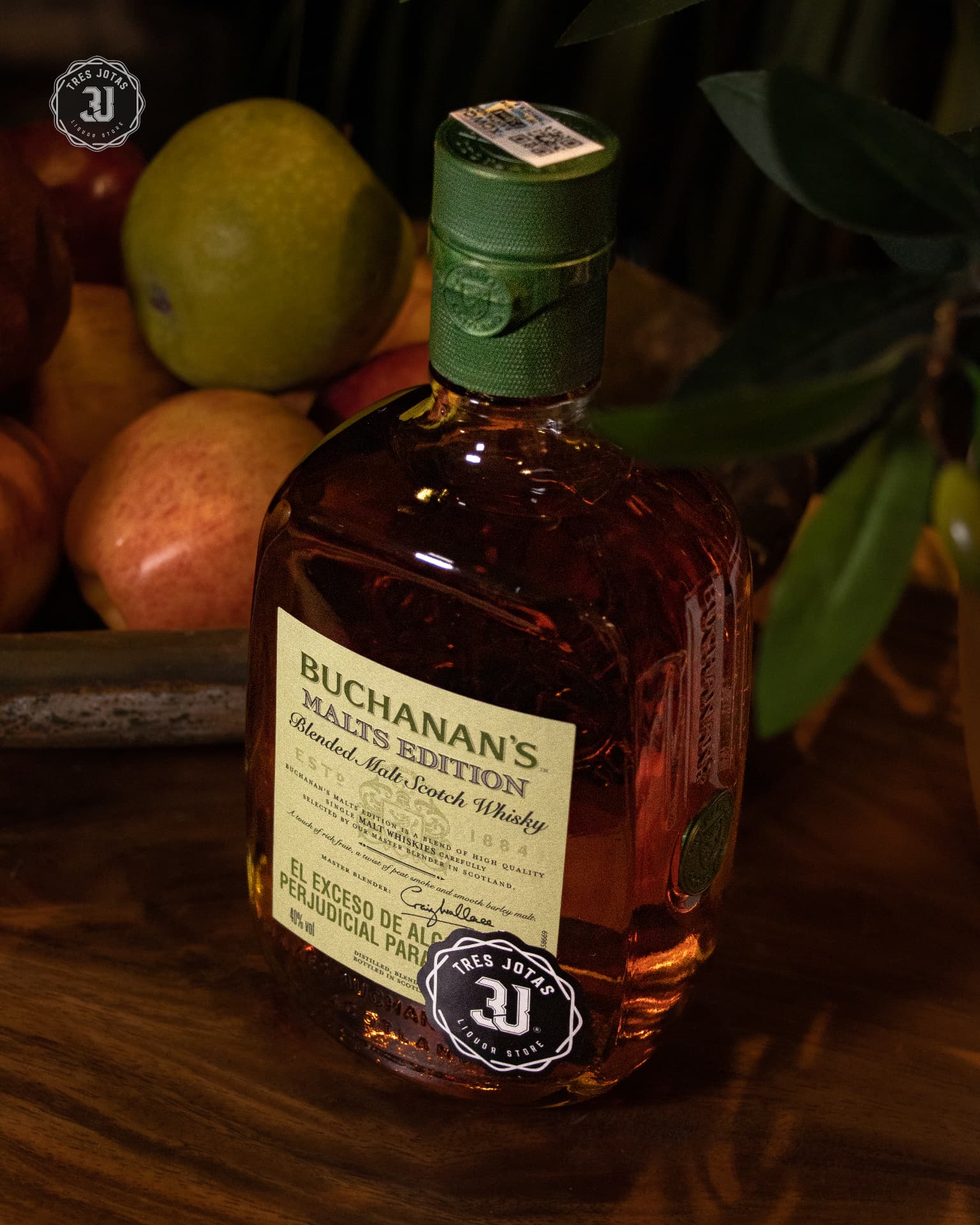 Tres Jotas — Buchanan's Malts Edition — Producto / luz dirigida